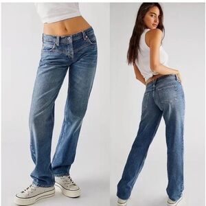 We The Free Shelby Low Rise boyfriend Jean size 29